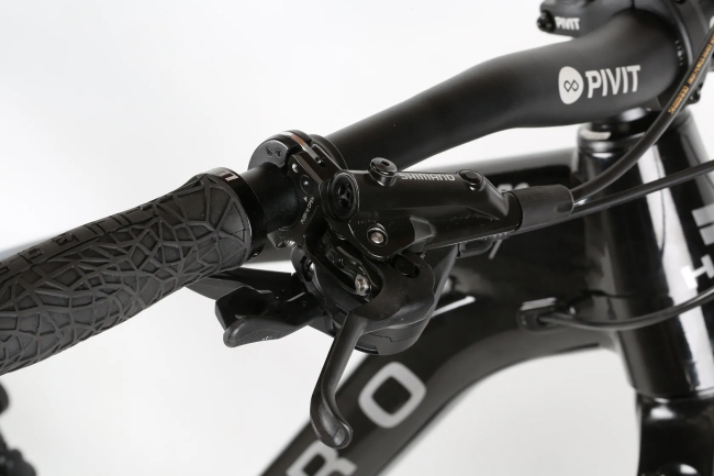 Велосипед Haro SHIFT R9 27.5 (Black / Metallic Blue)